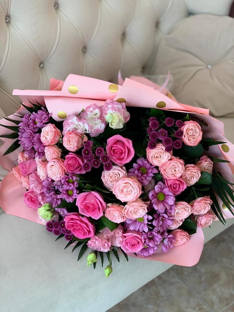 Букет цветов из: Хризантемы, Розы и Лизиантусы в Инатьевский