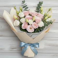 Букет цветов из:  Лизиантусы в Инатьевский