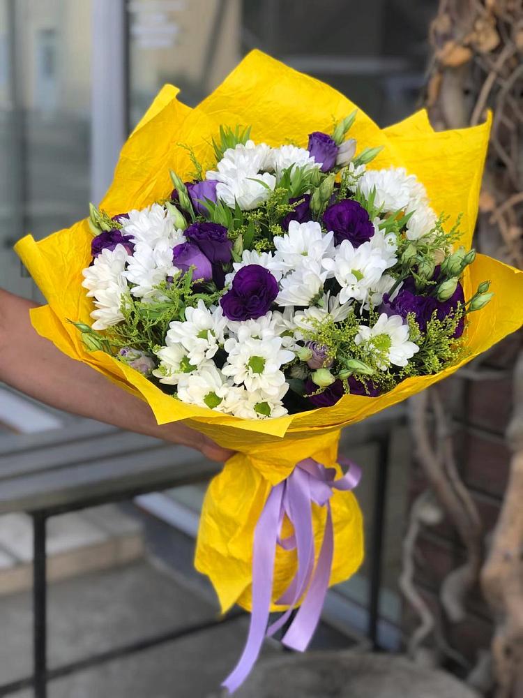Букет цветов из: Ирисы, Хризантемы и Ромашки в Инатьевский