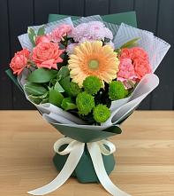 Букет цветов из:  Гвоздики, Розы, Герберы и Хризантемы в Инатьевский
