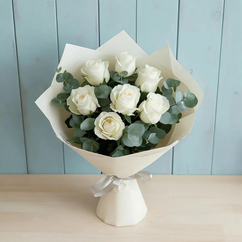 Букет Белые розы в Эвкалипте в Инатьевский