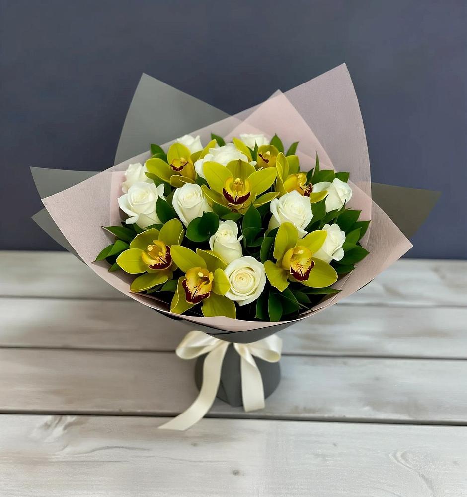 Букет цветов из: Орхидеи и Розы в Инатьевский