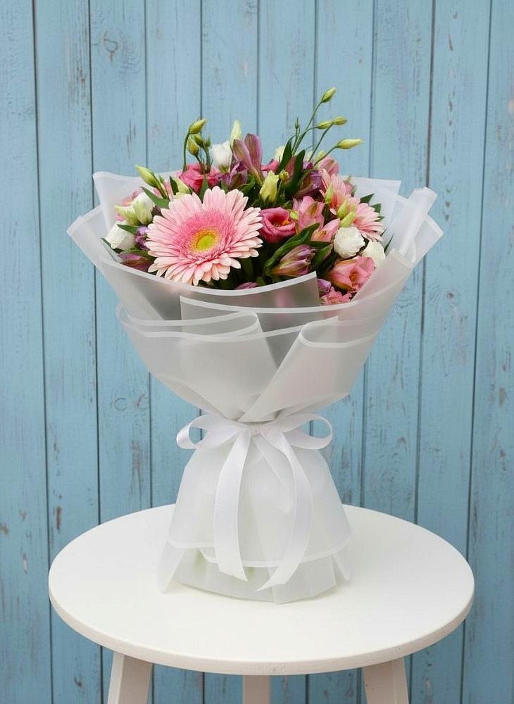 Букет цветов из: Герберы, Альстромерии и Лизиантусы в Инатьевский